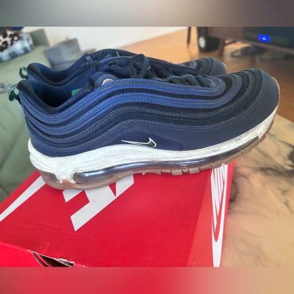 Used a few times, condition as pictured.Size 7 - Picture 2 of 12